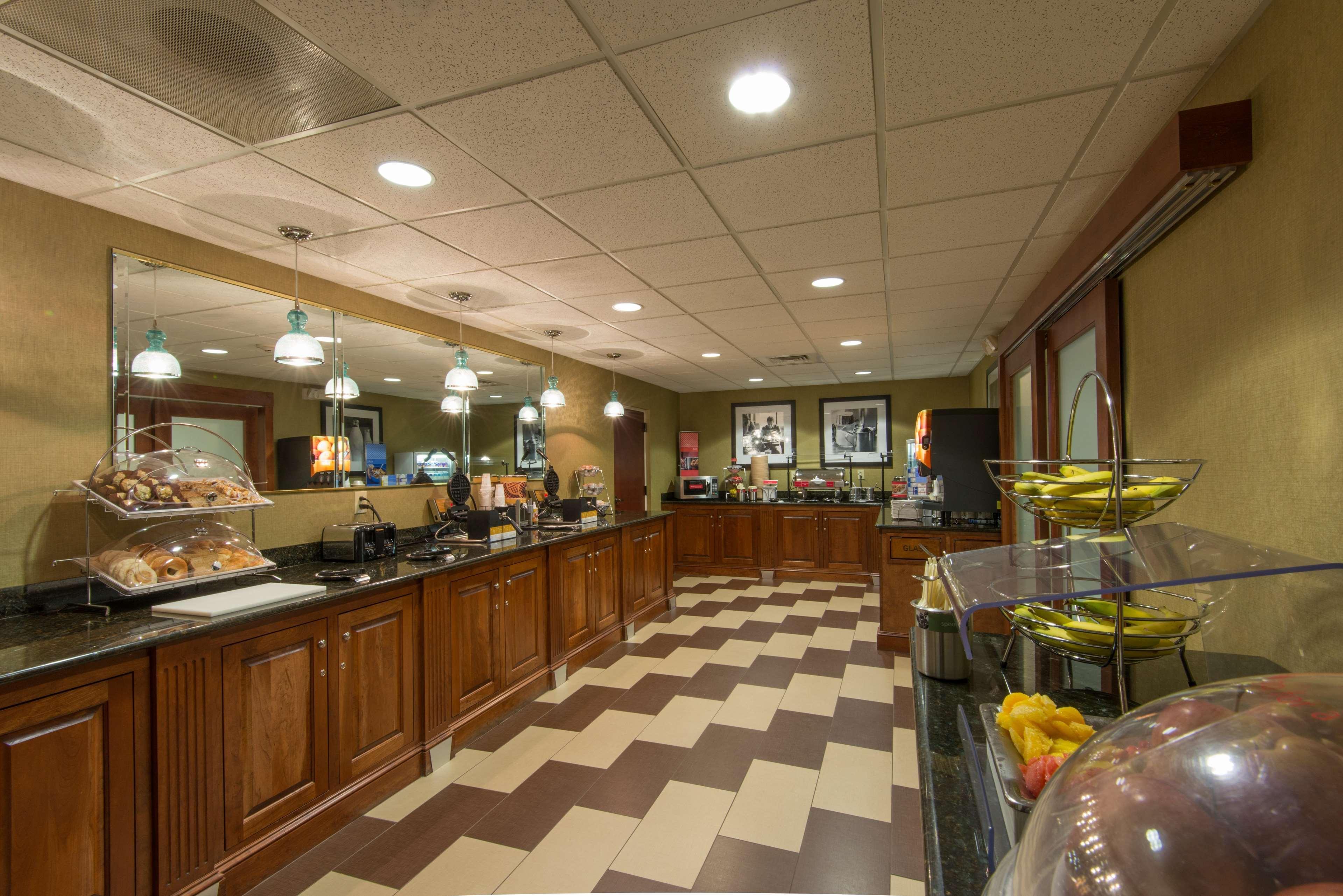 Hampton Inn Mount Airy Exterior photo